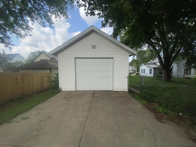 827 E Garden St, Freeport, IL 61032 - photo 4