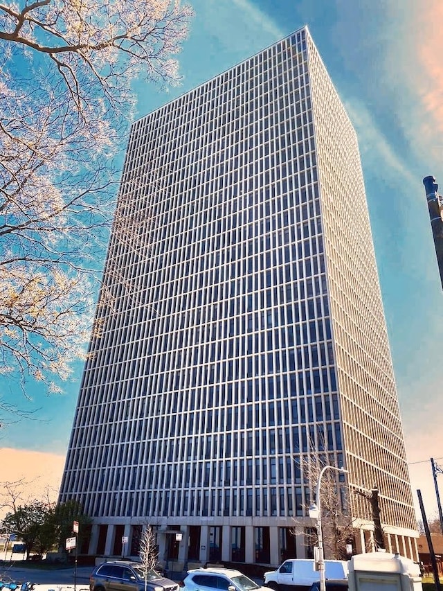 6700 S S Shore Dr Unit 6J, Chicago, IL 60649 - view of property at dusk