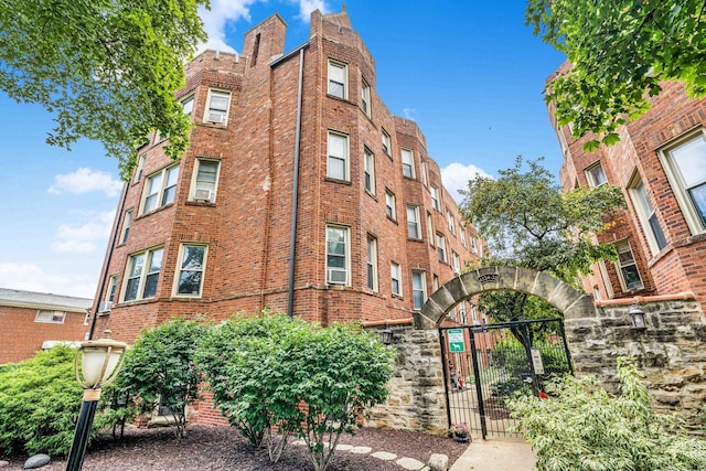 4126 N Kedvale Ave Unit 302, Chicago, IL 60641 - photo 1