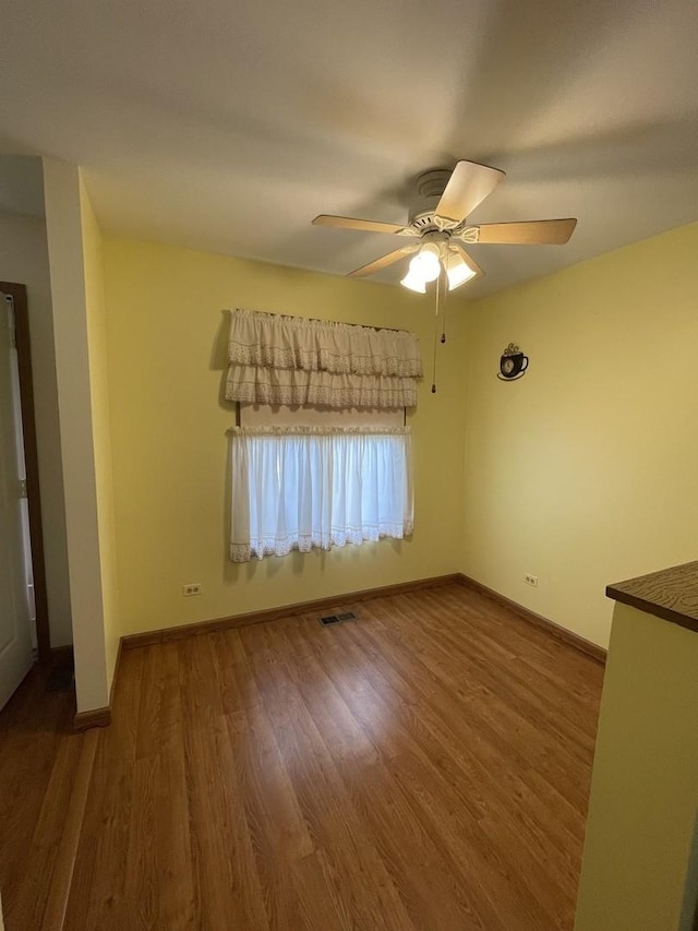 7019 Buckingham Cir, Woodridge, IL 60517 - photo 2