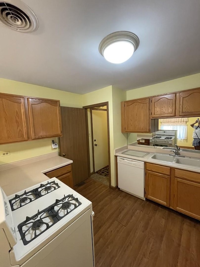 7019 Buckingham Cir, Woodridge, IL 60517 - photo 14
