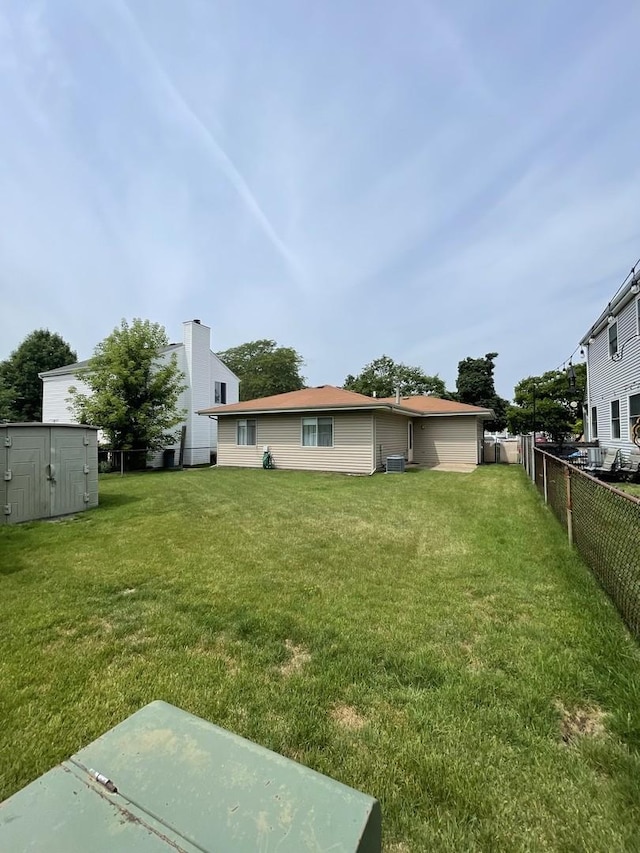 7019 Buckingham Cir, Woodridge, IL 60517 - photo 17