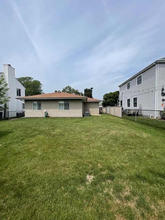7019 Buckingham Cir, Woodridge, IL 60517 - photo 20