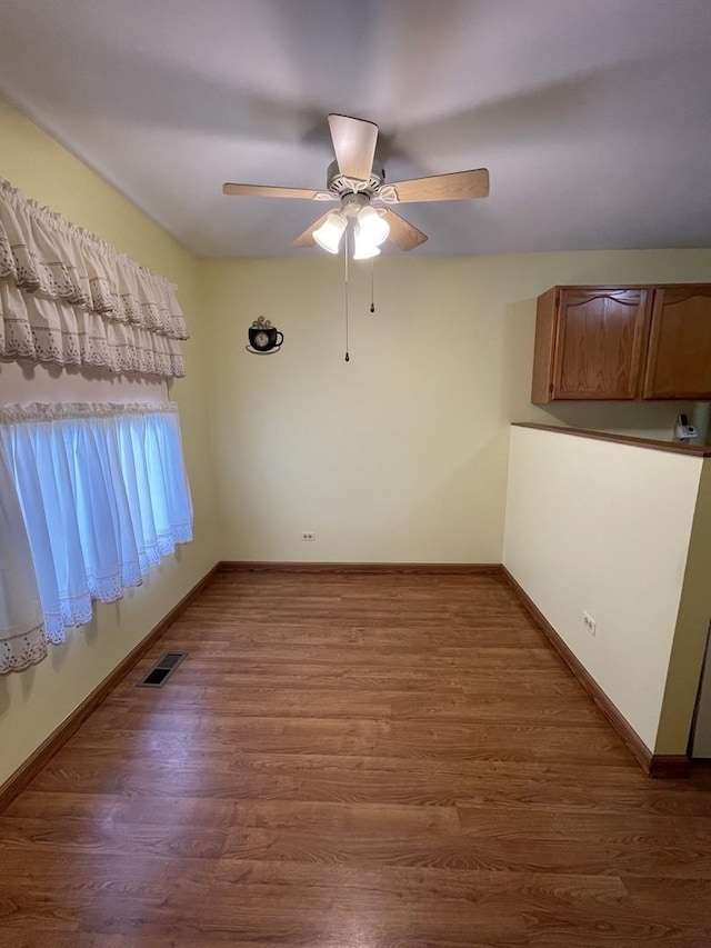 7019 Buckingham Cir, Woodridge, IL 60517 - photo 3