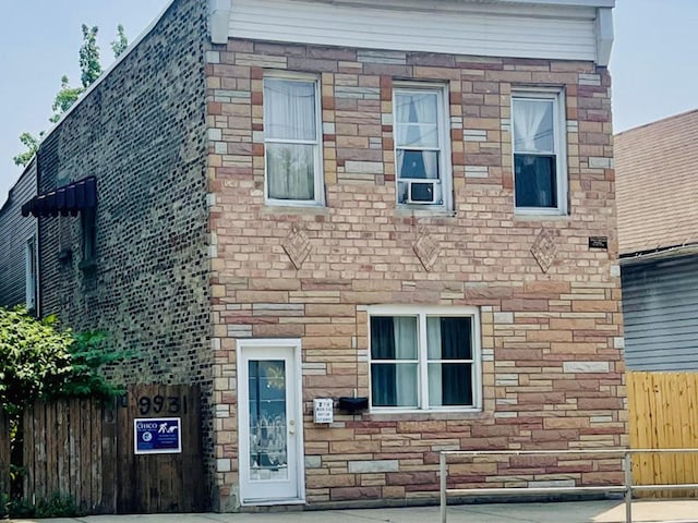 9931 S Ewing Ave, Chicago, IL 60617 - photo 1