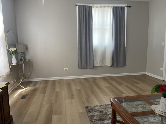 9931 S Ewing Ave, Chicago, IL 60617 - photo 3