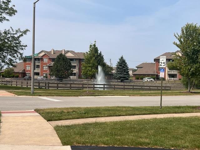 8310 Auburn Ln, Frankfort, IL 60423 - view of community