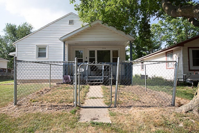 709 E Timber St, Pontiac, IL 61764 - photo 2