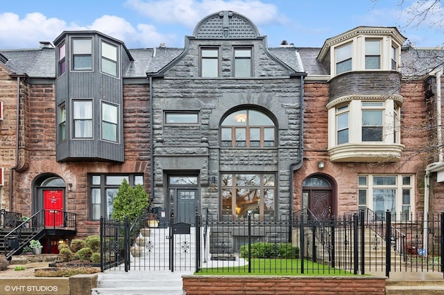 3655 S King Dr, Chicago, IL 60653 - photo 1