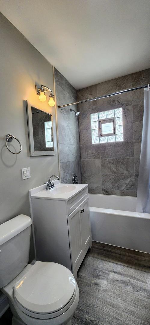 3816 W Montrose Ave, Chicago, IL 60618 - photo 8
