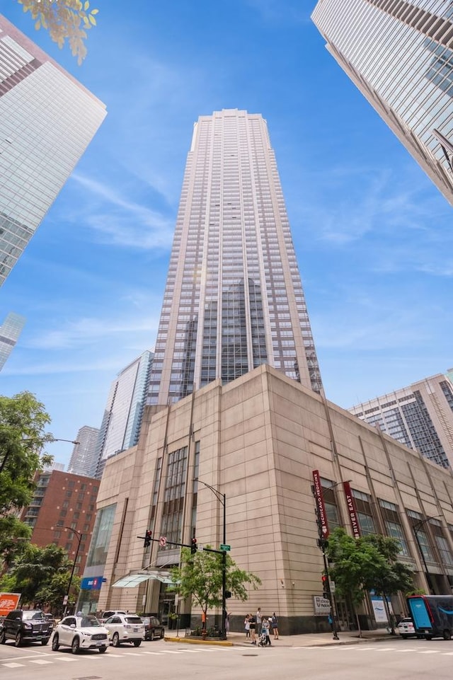 512 N Mcclurg Ct Unit 2112, Chicago, IL 60611 - photo 1