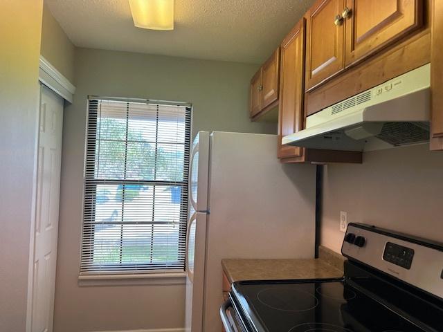 700 N Adelaide St Unit 85, Normal, IL 61761 - photo 6