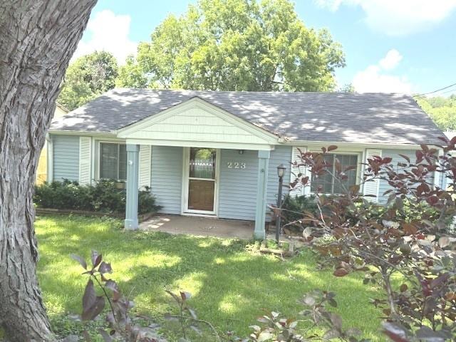 223 N Lincoln Ave, Dixon, IL 61021 - photo 2