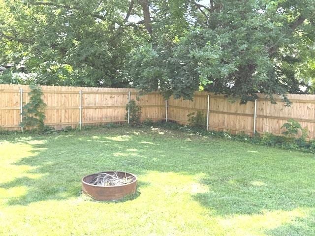 223 N Lincoln Ave, Dixon, IL 61021 - photo 4