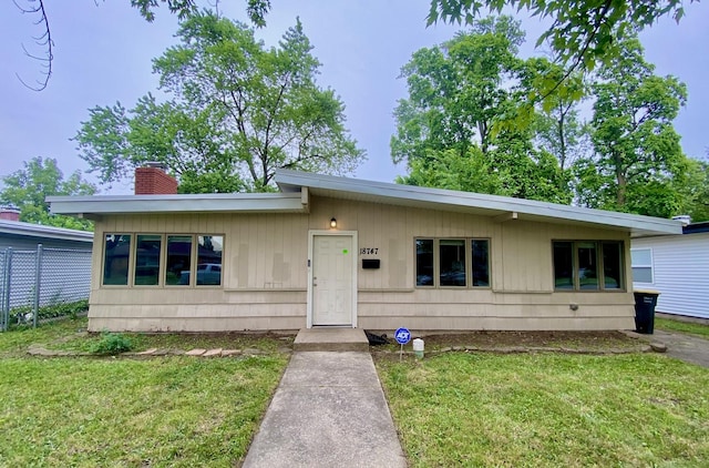 18747 Sherman St, Lansing, IL 60438 - photo 1
