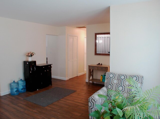 613 Bonniebrook Ave, Mundelein, IL 60060 - photo 4