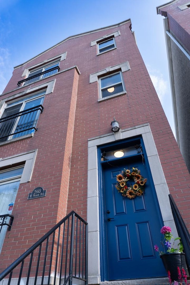 2665 W Warren Blvd Unit 3, Chicago, IL 60612 - entrance to property featuring brick siding