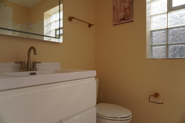 2665 W Warren Blvd Unit 3, Chicago, IL 60612 - bathroom featuring toilet and vanity