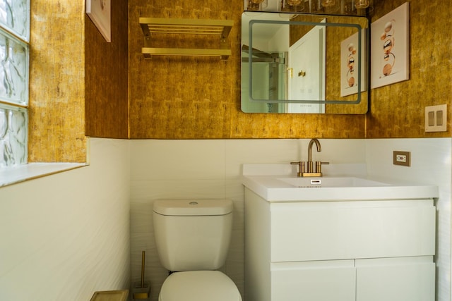 2665 W Warren Blvd Unit 3, Chicago, IL 60612 - half bathroom featuring vanity and toilet