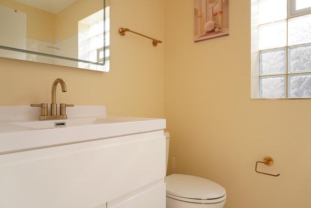 2665 W Warren Blvd Unit 3, Chicago, IL 60612 - bathroom featuring toilet and vanity