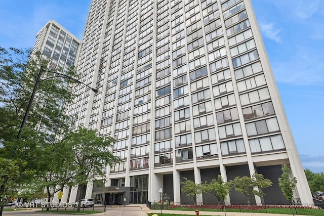 5445 N Sheridan Rd Unit 1515, Chicago, IL 60640 - photo 1