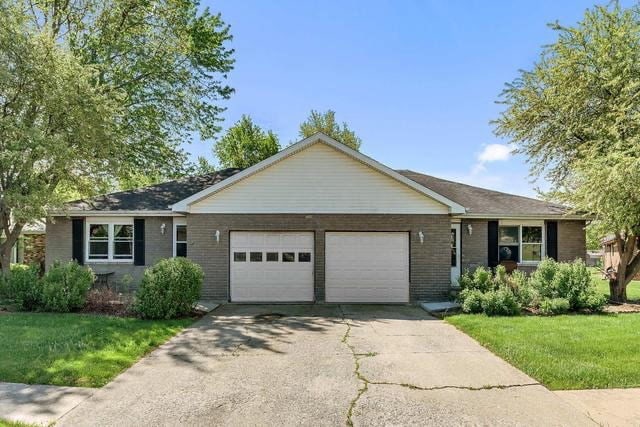 166 Keigher Dr, Manteno, IL 60950 - photo 1