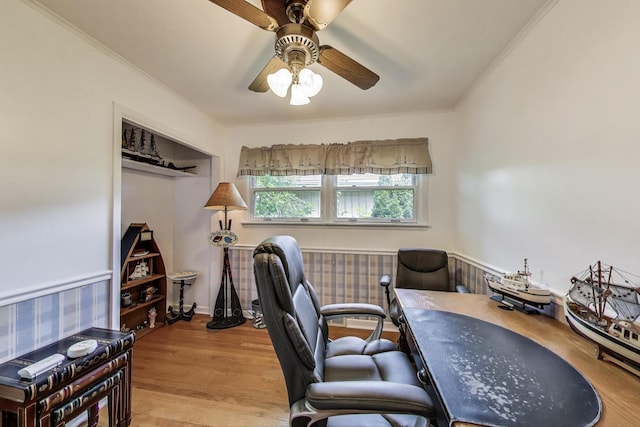859 S Mount Prospect Rd, Des Plaines, IL 60016 - office space featuring ceiling fan, crown molding, and wood finished floors