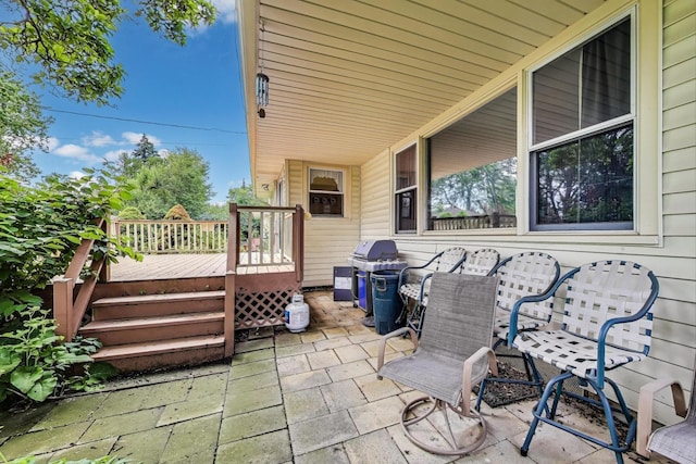 859 S Mount Prospect Rd, Des Plaines, IL 60016 - view of patio / terrace with a deck and a grill
