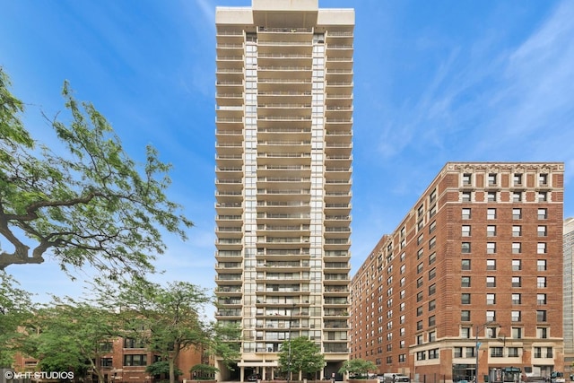 3150 N Sheridan Rd Unit 23C, Chicago, IL 60657 - photo 1