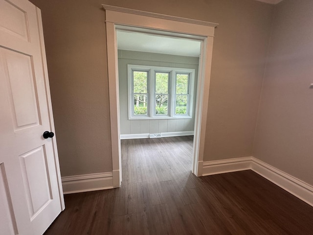 1034 N 5th Ave, Saint Charles, IL 60174 - photo 6