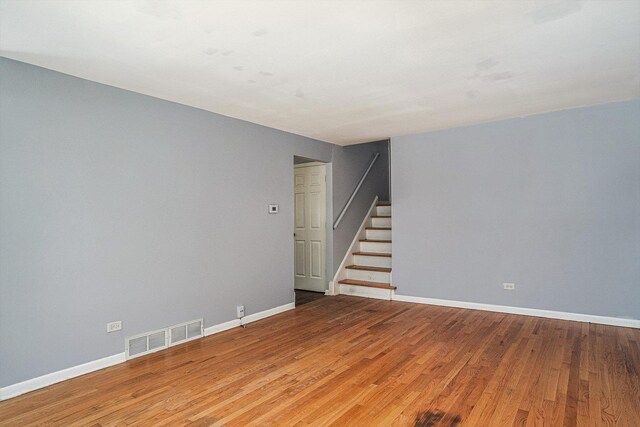 13947 S Saginaw Ave, Burnham, IL 60633 - photo 3