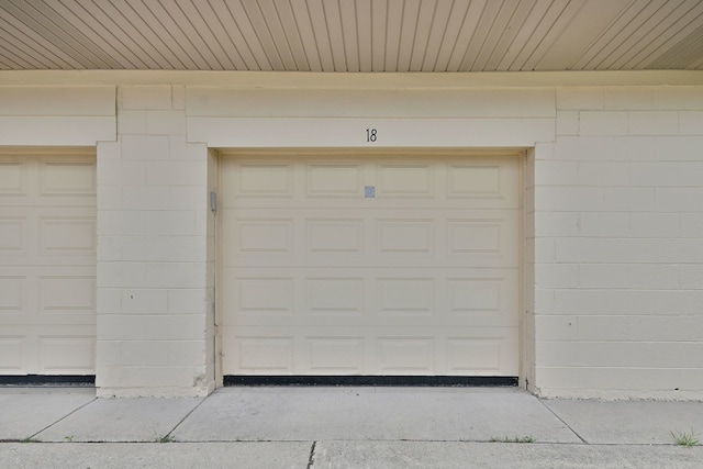 960 Beau Dr Unit 18, Des Plaines, IL 60016 - photo 1