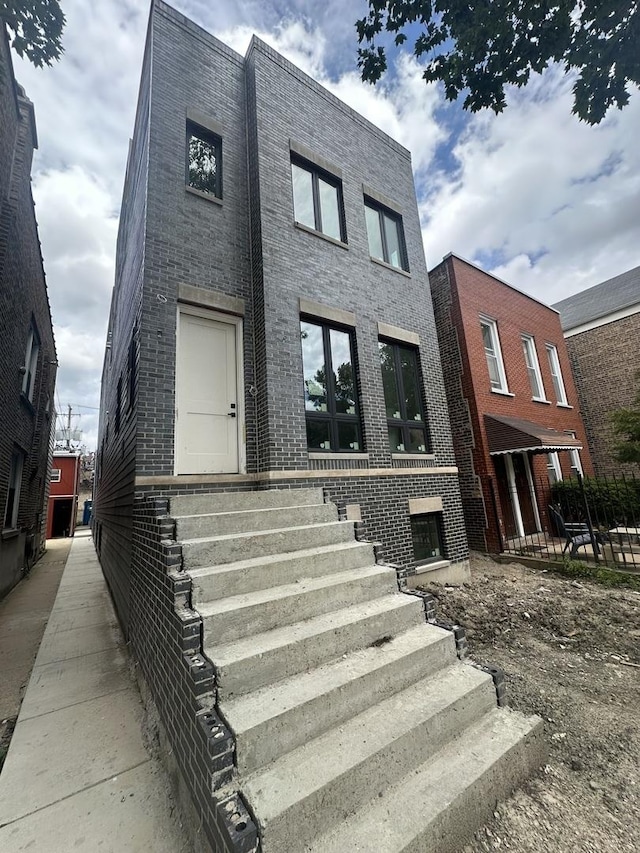 2638 W Superior St, Chicago, IL 60612 - photo 1