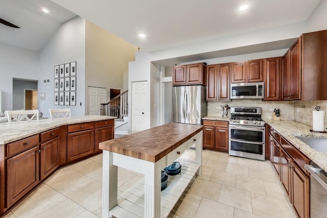 404 Bluegrass Ln, Geneva, IL 60134 - photo 11