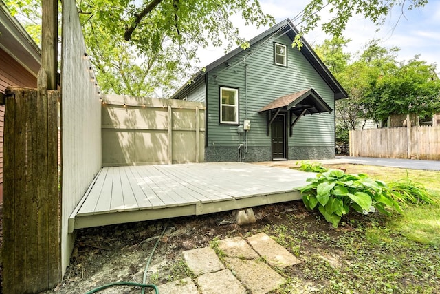 526 S Calumet Ave, Aurora, IL 60506 - rear view of property featuring a wooden deck