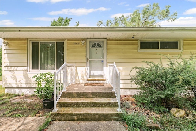 1505 N Ridgeway Ave, Champaign, IL 61821 - photo 1