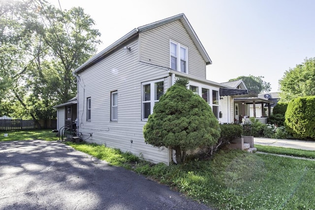 434 S Jackson St, Waukegan, IL 60085 - photo 3