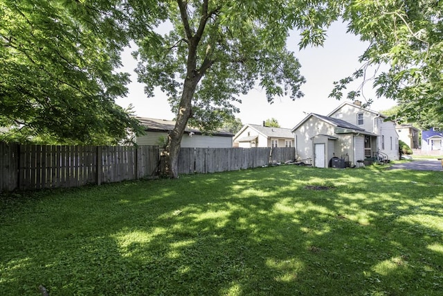 434 S Jackson St, Waukegan, IL 60085 - photo 24