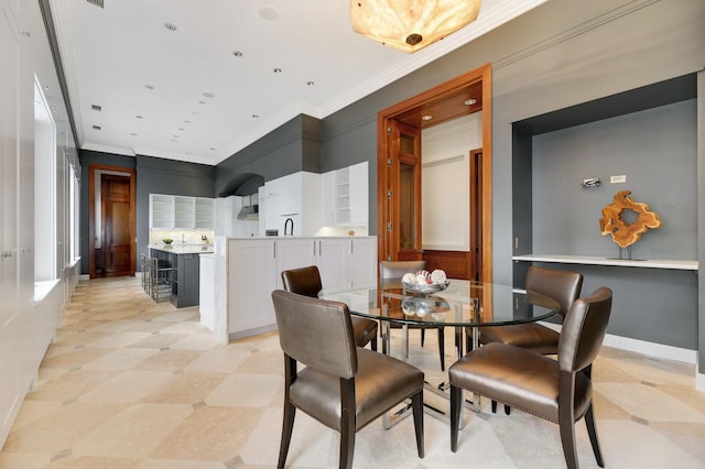 189 E Lake Shore Dr Unit Ph18, Chicago, IL 60611 - dining space with ornamental molding and light floors