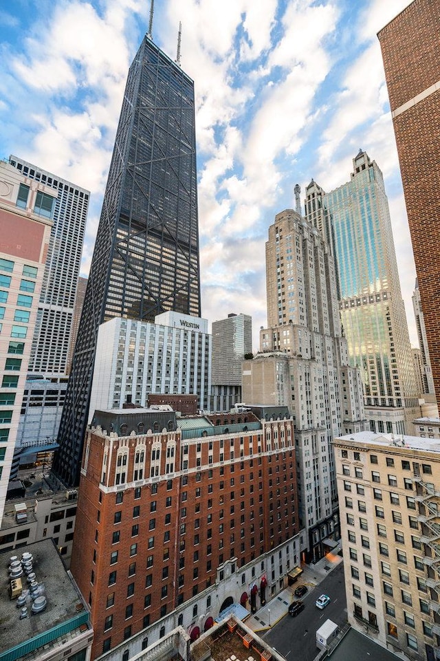 189 E Lake Shore Dr Unit Ph18, Chicago, IL 60611 - view of city skyline