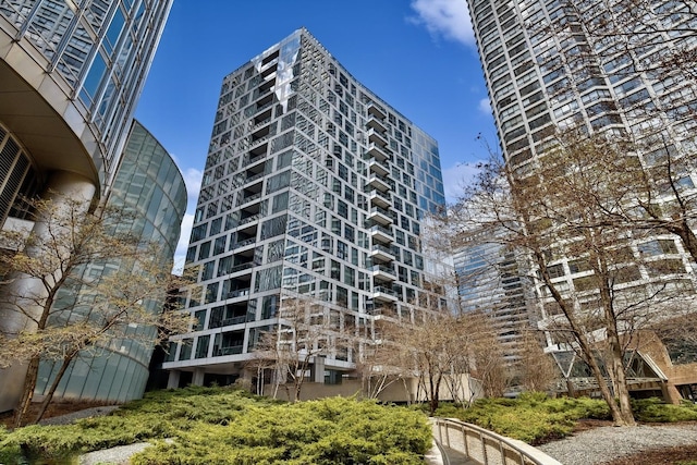 403 N Wabash Ave Unit 12B, Chicago, IL 60611 - photo 1