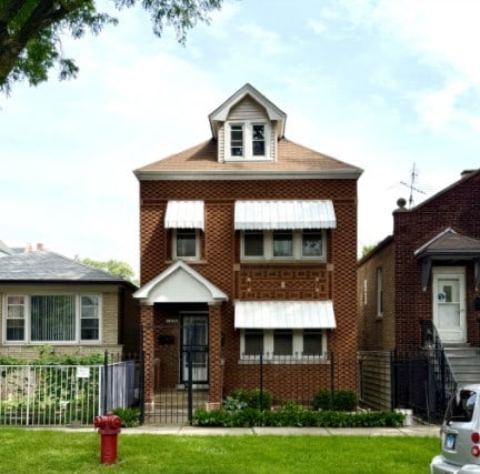 1630 W 38th Pl, Chicago, IL 60609 - photo 1