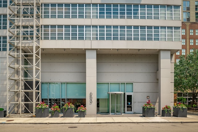 653 N Kingsbury St Unit 2105, Chicago, IL 60654 - photo 20
