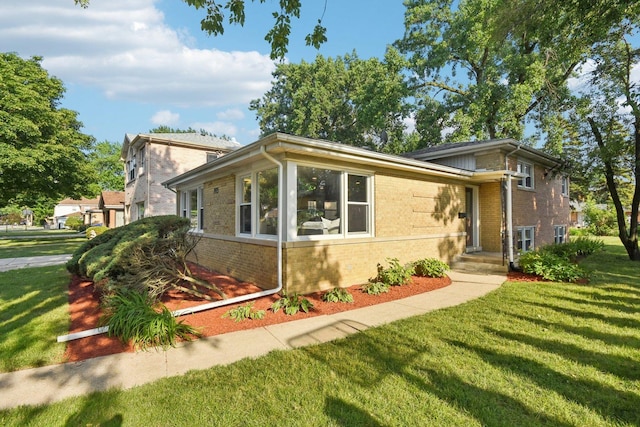 3935 W Jarvis Ave, Lincolnwood, IL 60712 - photo 1