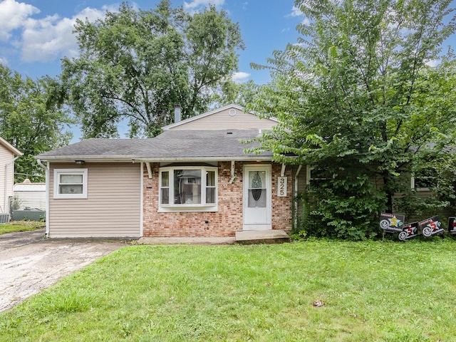 325 Greencrest Dr, Bolingbrook, IL 60440 - photo 1