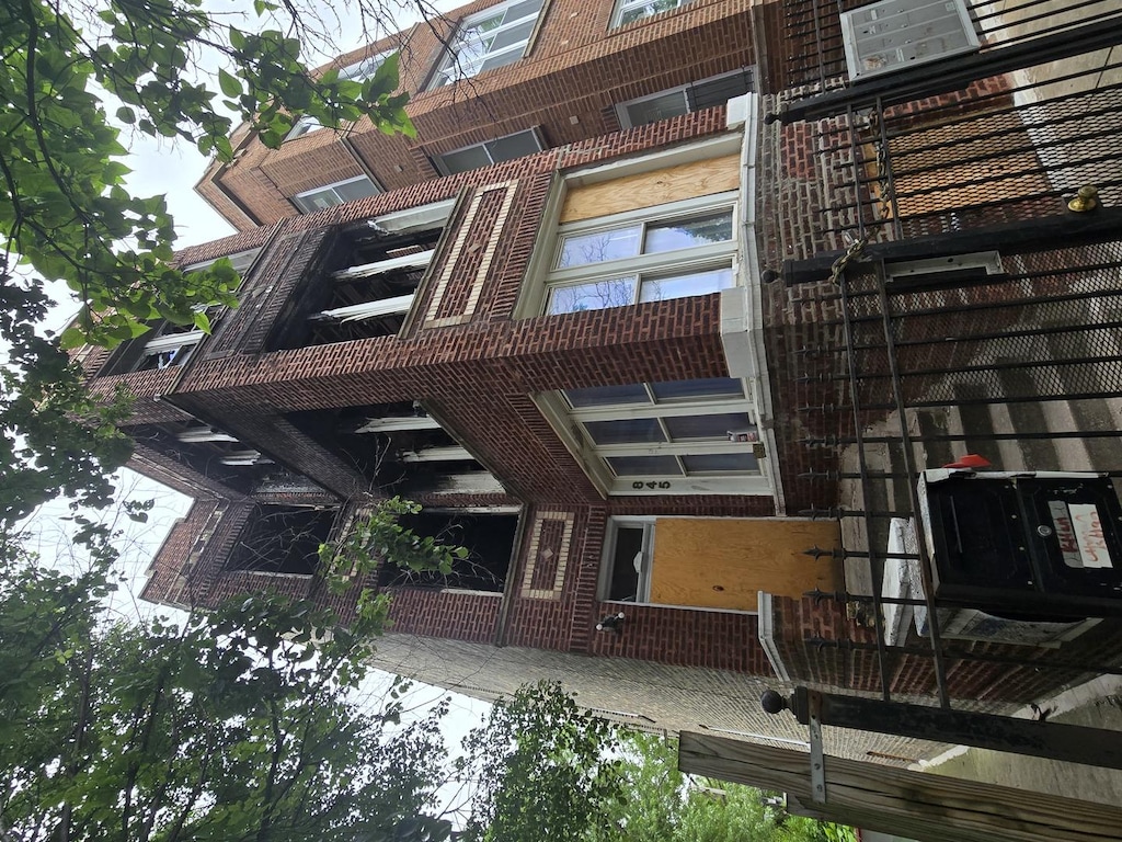 845 N Hamlin Ave, Chicago, IL 60651 - photo 2