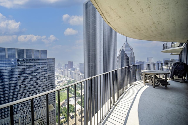 225 N Columbus Dr Unit 7207, Chicago, IL 60601 - balcony featuring a skyline view and grilling area
