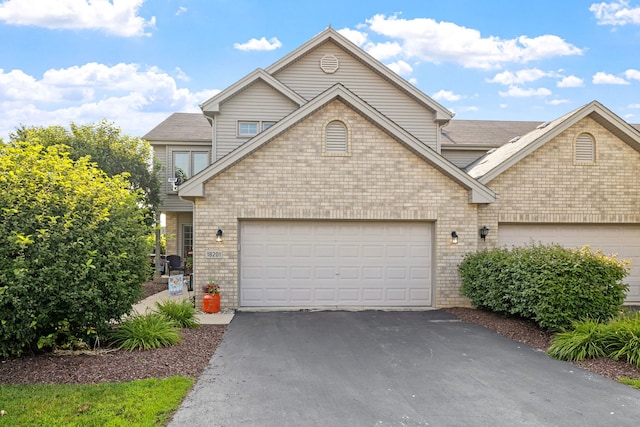 18201 Newcastle Ct, Tinley Park, IL 60487 - photo 1