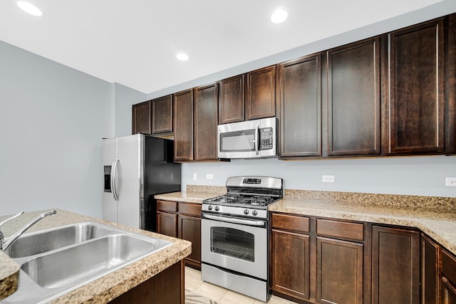 1325 Newport Cir, Pingree Grove, IL 60140 - photo 7