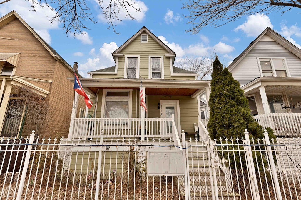 3312 N California St, Chicago, IL 60618 - photo 1